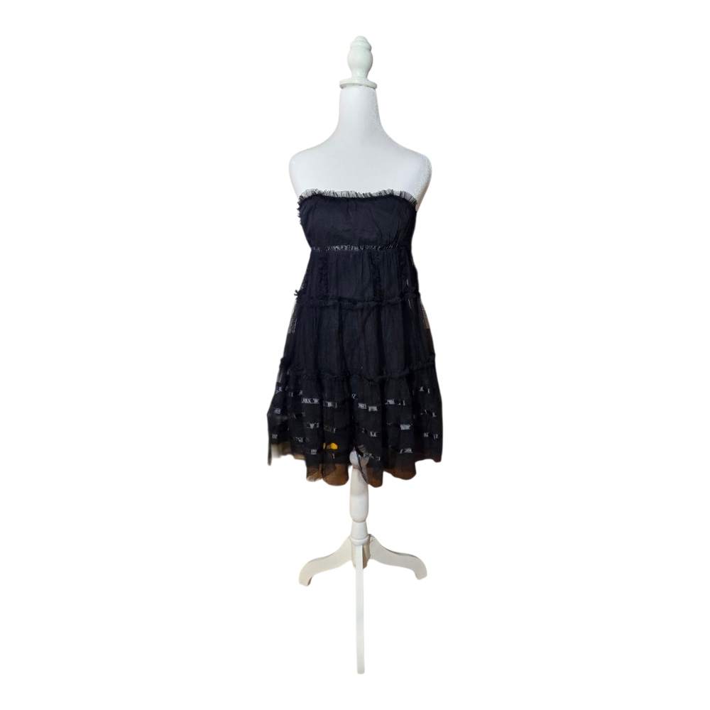 Chic Black Strapless Dress